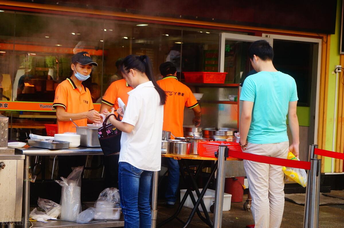 早餐卖什么简单又赚钱又快（南京大姐开早餐店套路值得借鉴）